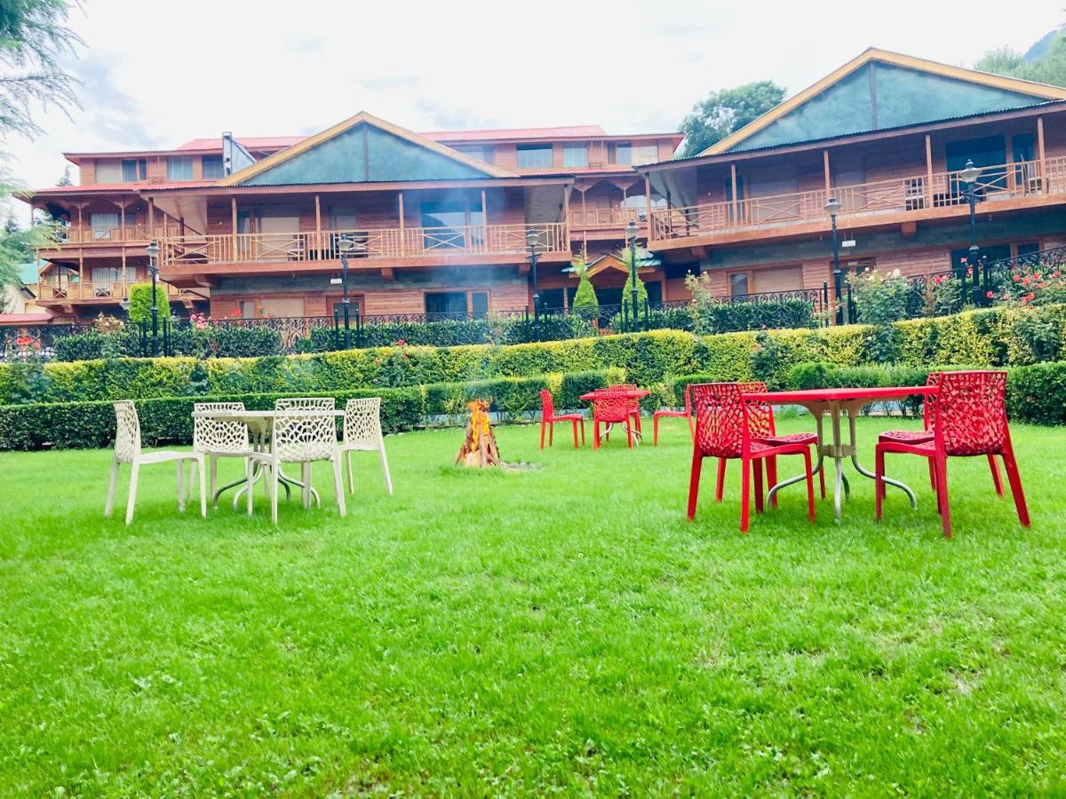 Snow Palm Resort, Manali Exteriér fotografie